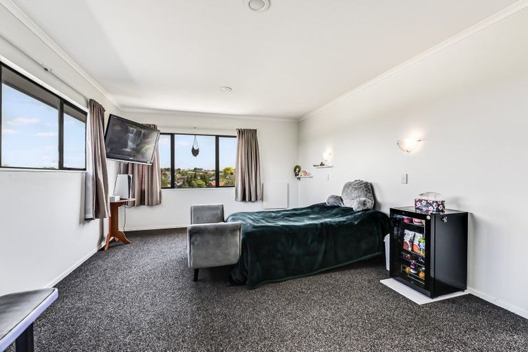 Photo of property in 43 Western Heights Drive, Western Heights, Hamilton, 3200
