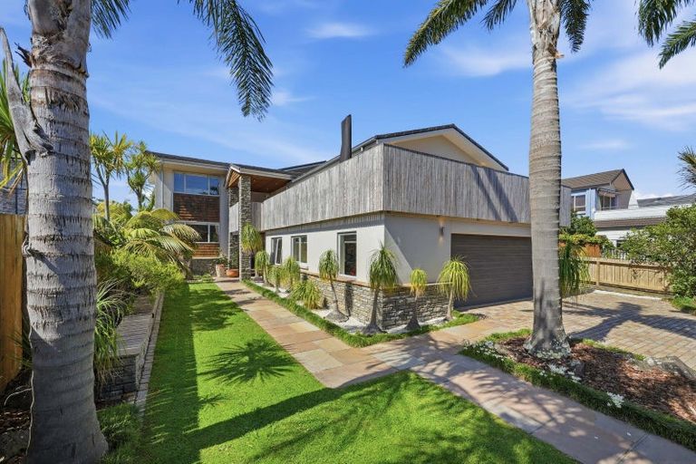Photo of property in 31 Beechwood Road, Rothesay Bay, Auckland, 0630