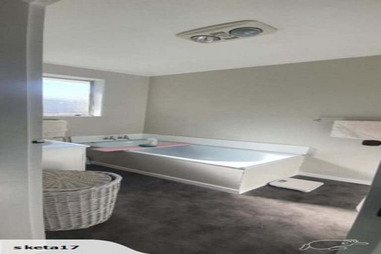 Photo of property in 2/112 Mcleod Street, Elderslea, Upper Hutt, 5018