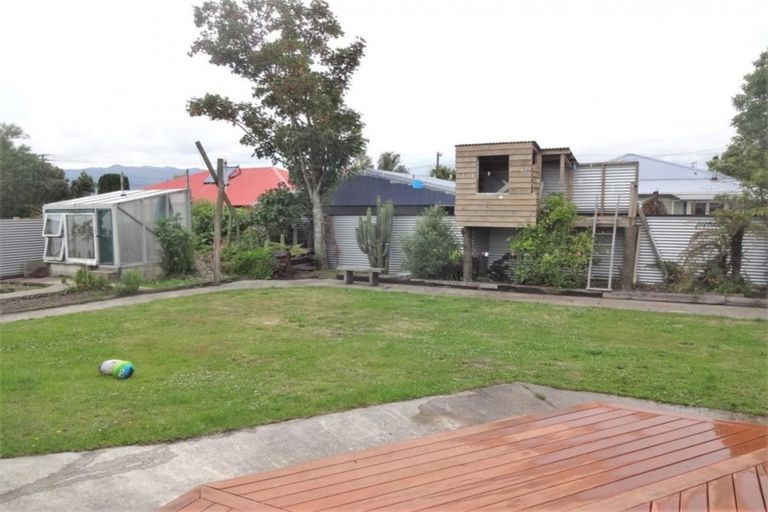 Photo of property in 60 Cobden Street, Westport, 7825