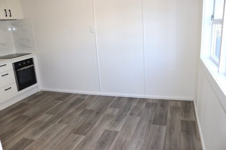 Photo of property in 9 Gibbs Road, Manurewa, Auckland, 2102