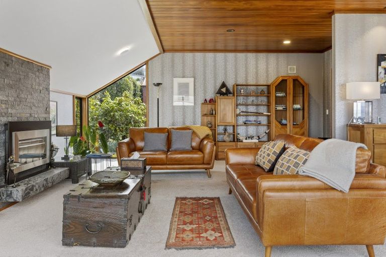 Photo of property in 39 Wakeman Road, Acacia Bay, Taupo, 3330