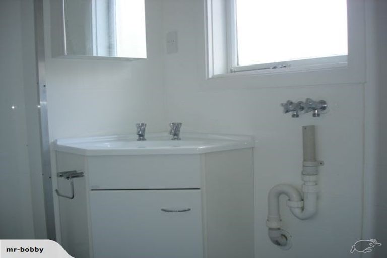 Photo of property in Milford Court Flats, 515u9 Adelaide Road, Berhampore, Wellington, 6023