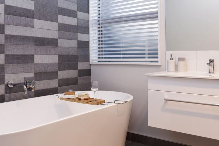 Photo of property in 6 Glen Rosa Lane, Broomfield, Christchurch, 8042