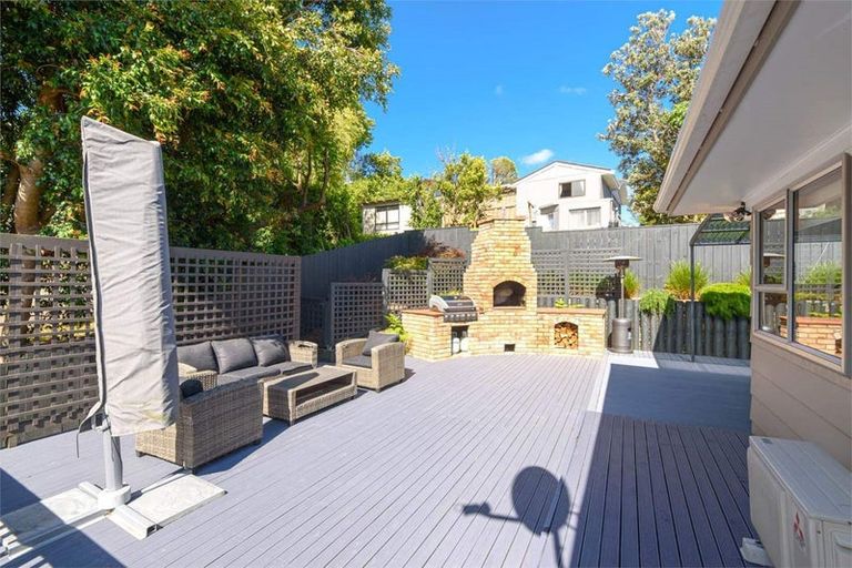 Photo of property in 57 Redwood Drive, Massey, Auckland, 0614