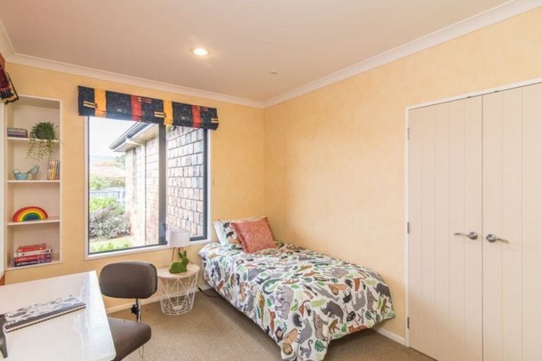 Photo of property in 21 Regent Drive, Paraparaumu Beach, Paraparaumu, 5032