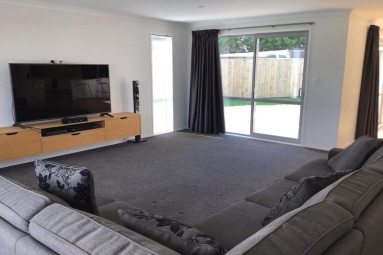 Photo of property in 5 Gladys Place, Levin, 5510