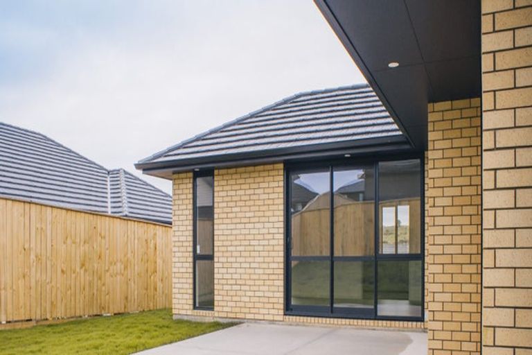 Photo of property in 14 Bathurst Crescent, Pokeno, 2402