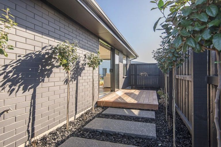 Photo of property in 42 Finstock Way, Rolleston, 7614