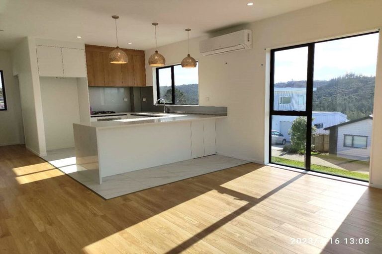 Photo of property in 10 Ringi Lane, Orewa, 0931