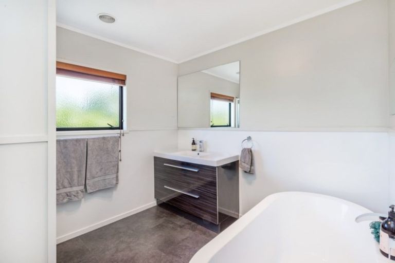 Photo of property in 19 Newcastle Road, Dinsdale, Hamilton, 3204