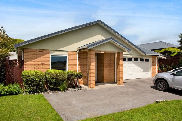 Photo of property in 32 Penrod Drive, Bell Block, New Plymouth, 4312