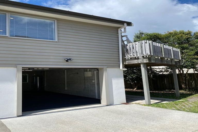 Photo of property in 841a Beach Road, Browns Bay, Auckland, 0630
