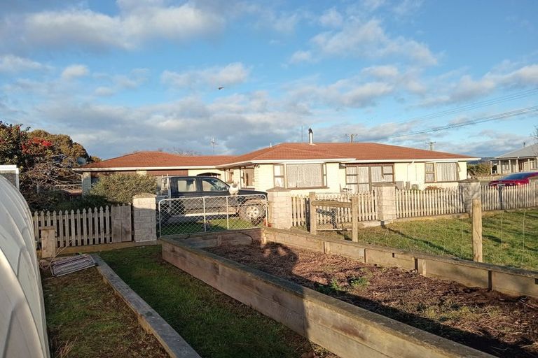 Photo of property in 5 Papatotara Road, Tuatapere, 9620
