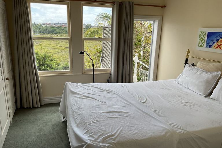 Photo of property in 11 Bulwer Street, Devonport, Auckland, 0624