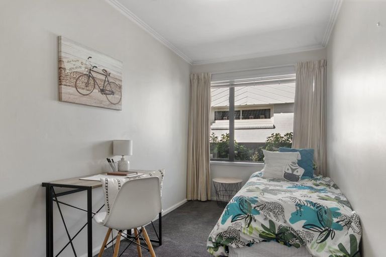 Photo of property in 120 Glandovey Road, Strowan, Christchurch, 8052