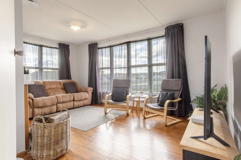 Photo of property in 5 Mackie Street, Waipukurau, 4200