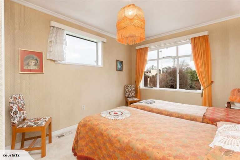 Photo of property in 13 Clouston Street, Saint Martins, Christchurch, 8022