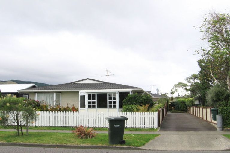 Photo of property in 34a Kapanui Road, Waikanae, 5036