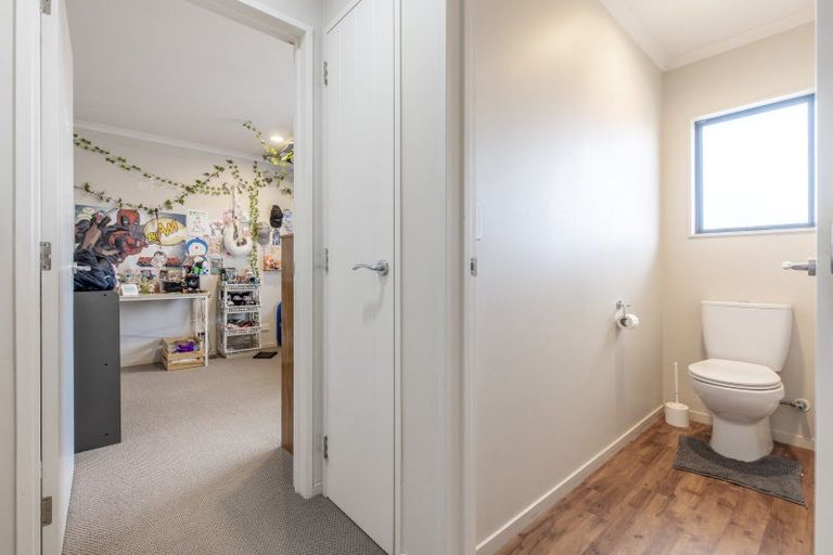 Photo of property in 3 Abbot Avenue, Waipawa, 4210