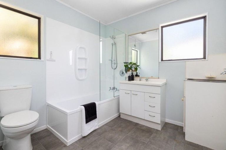 Photo of property in 42b Osprey Drive, Welcome Bay, Tauranga, 3112