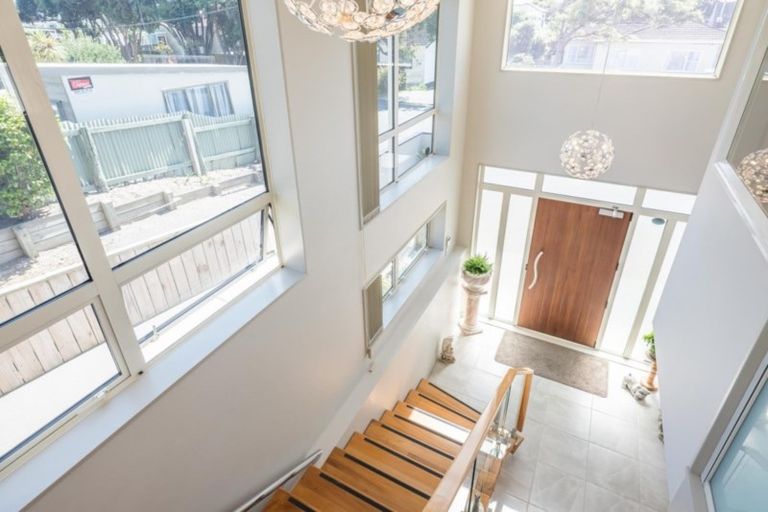 Photo of property in 6 Mahana Road, Paraparaumu Beach, Paraparaumu, 5032