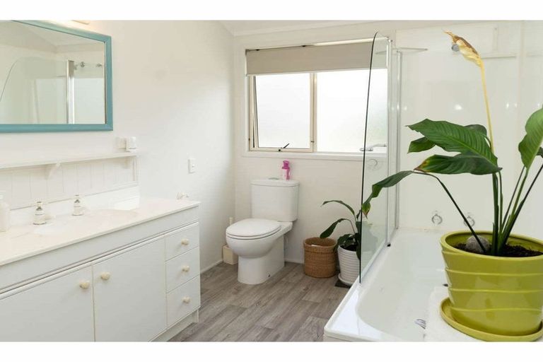 Photo of property in 59 Kendall Road, Kerikeri, 0230