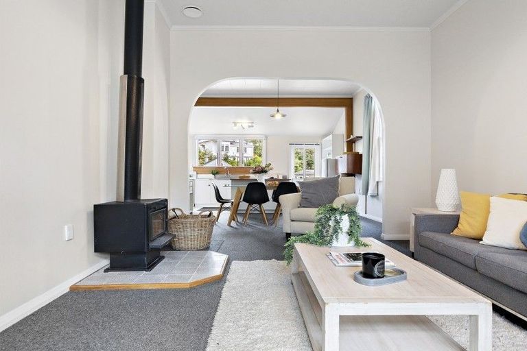 Photo of property in 26 Tanera Crescent, Brooklyn, Wellington, 6021