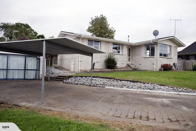 Photo of property in 12 Leonard Place, Dinsdale, Hamilton, 3204