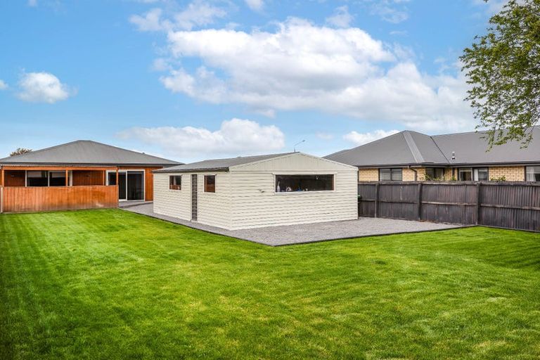 Photo of property in 15 Ivory Street, Rangiora, 7400