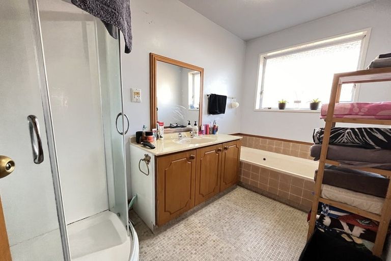 Photo of property in 57 Picton Avenue, Riccarton, Christchurch, 8011