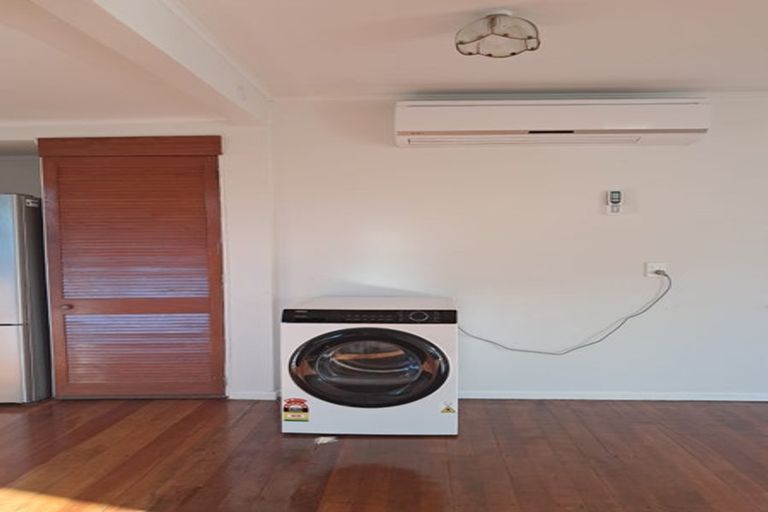 Photo of property in 107 Parkvale Road, Karori, Wellington, 6012