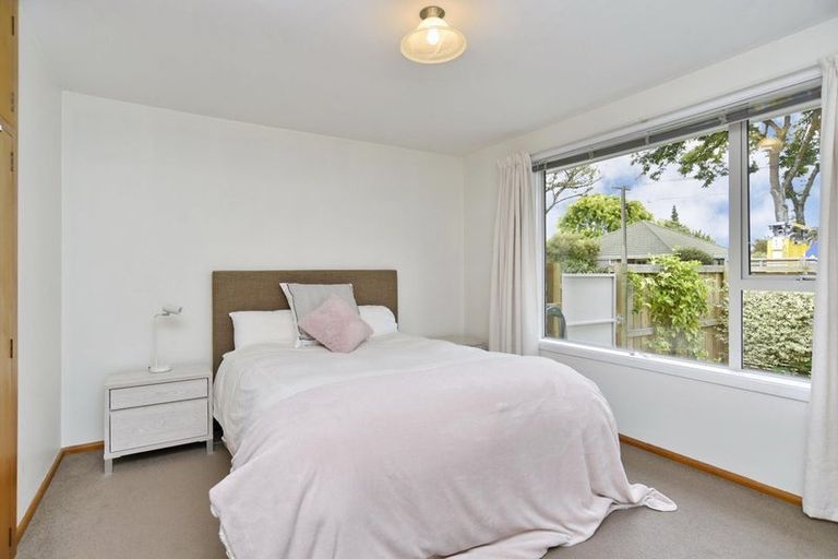 Photo of property in 1/36 Dee Street, St Albans, Christchurch, 8014