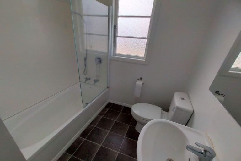 Photo of property in 30 Ngaire Street, Longburn, Palmerston North, 4412
