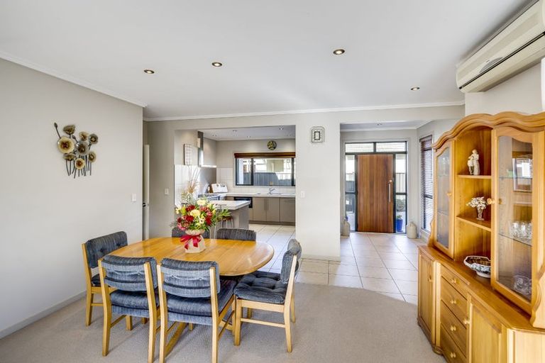 Photo of property in 15a Harpham Street, Taradale, Napier, 4112