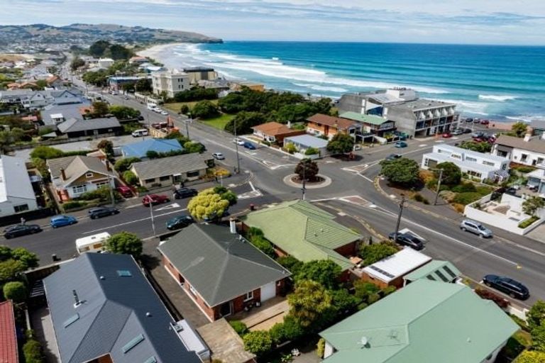 Photo of property in 33 Beach Street, Saint Clair, Dunedin, 9012