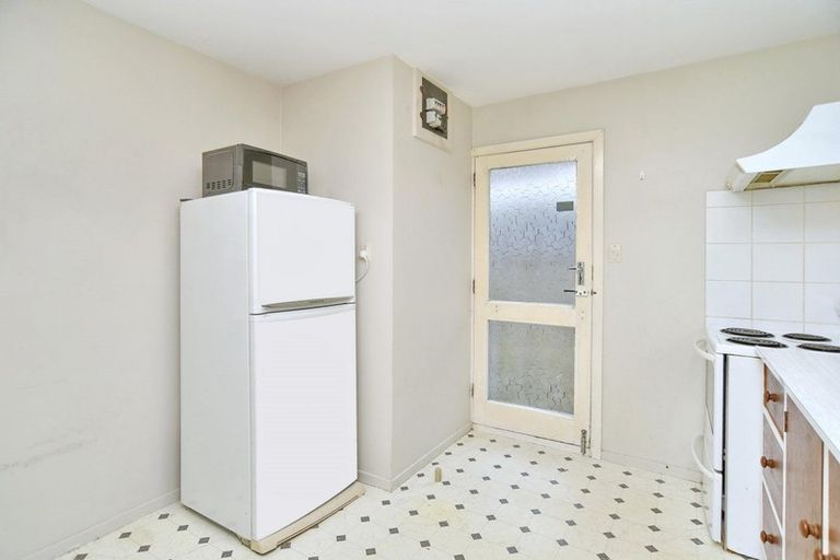Photo of property in 2/4 Valecrest Avenue, Parklands, Christchurch, 8083