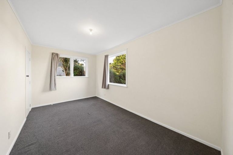 Photo of property in 9 Arene Grove, Titahi Bay, Porirua, 5022