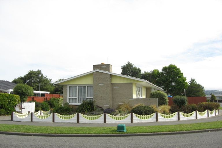 Photo of property in 39 Frensham Crescent, Woolston, Christchurch, 8062