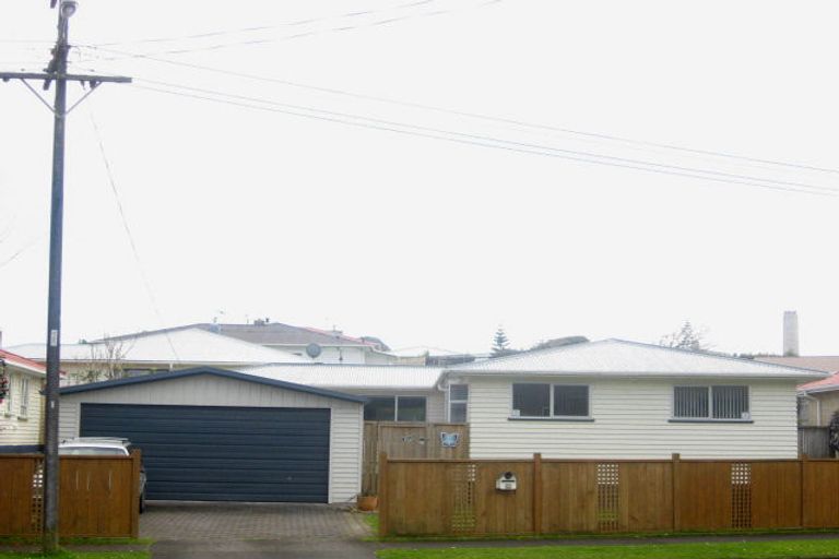 Photo of property in 21 Rosendale Avenue, Spotswood, New Plymouth, 4310