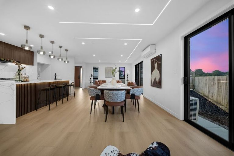 Photo of property in 26b Henriette Place, Totara Park, Auckland, 2576