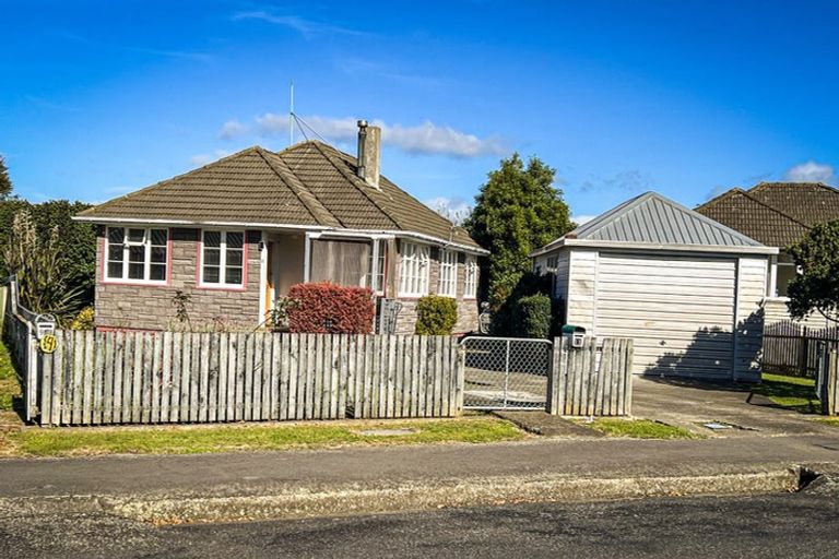 Photo of property in 11 Hartgill Crescent, Dannevirke, 4930