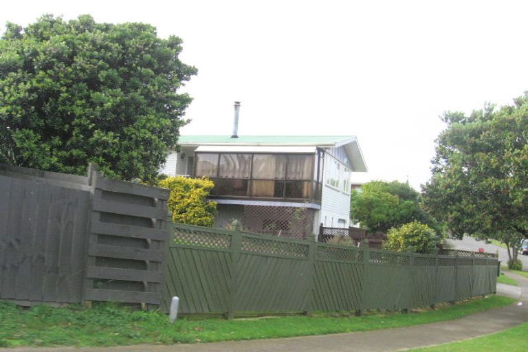 Photo of property in 151 Conclusion Street, Ascot Park, Porirua, 5024