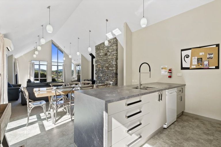 Photo of property in 55 Saint James Avenue, Hanmer Springs, 7334