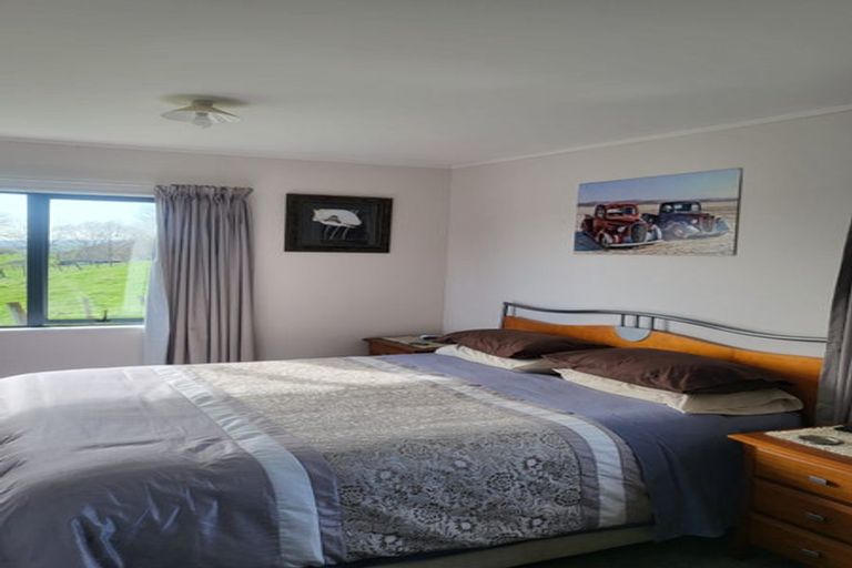 Photo of property in 1 Watts Street, Waipawa, 4210