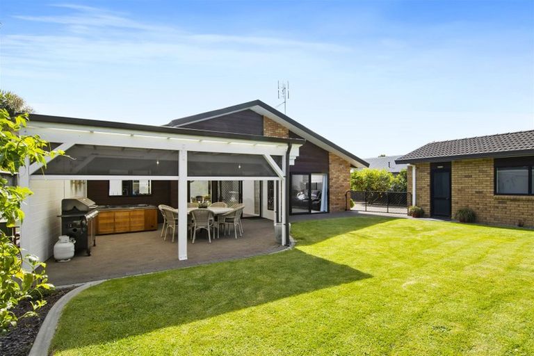 Photo of property in 9 Russley Drive, Mount Maunganui, 3116