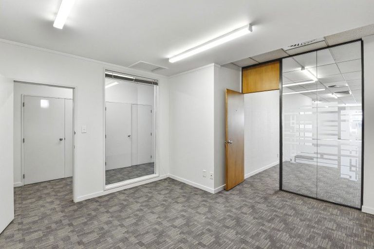 Photo of property in 224 Oxford Street, South Dunedin, Dunedin, 9012