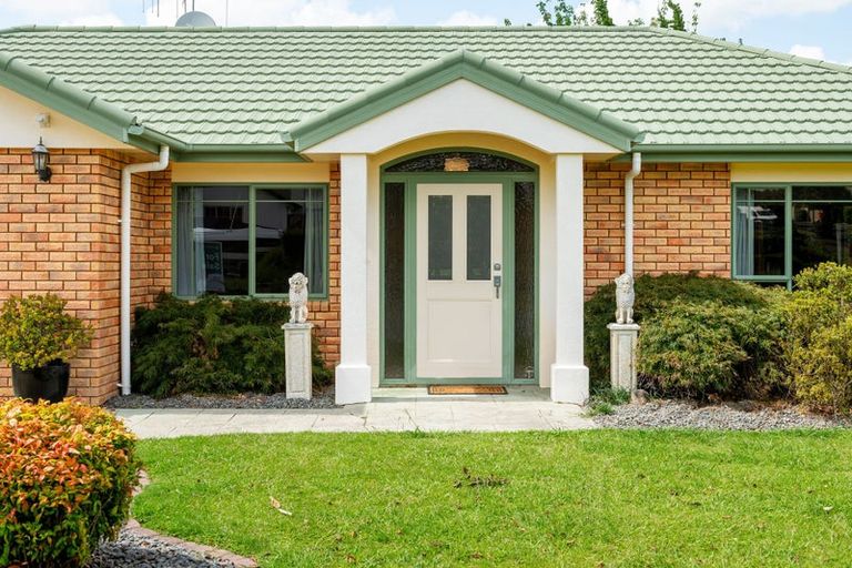 Photo of property in 49 Cairns Crescent, Rototuna, Hamilton, 3210
