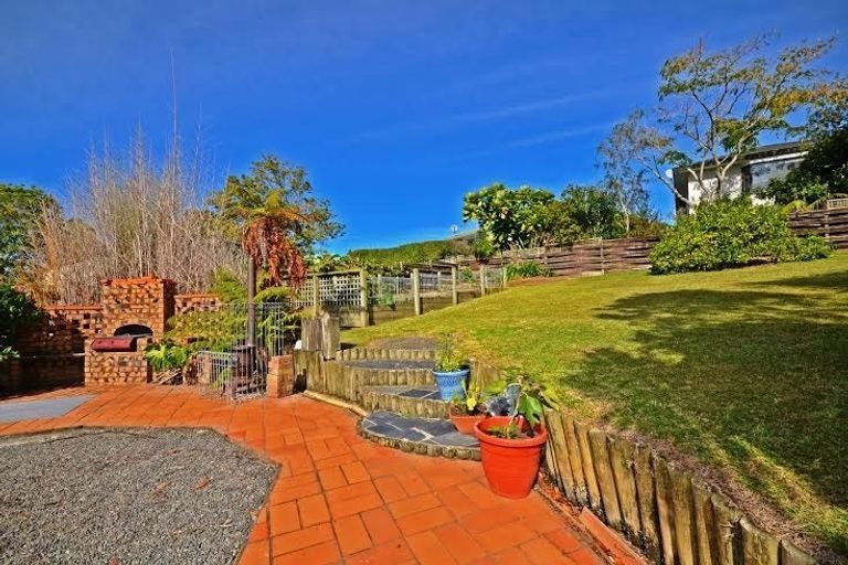 Photo of property in 9 Triangle Road, Massey, Auckland, 0614