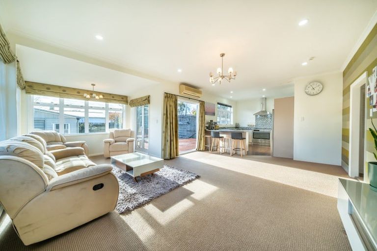 Photo of property in 43 Lincoln Avenue, Epuni, Lower Hutt, 5011